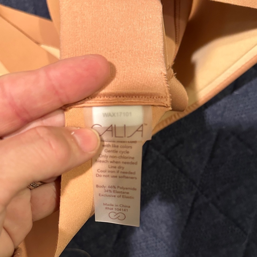 CALIA Empower Peach color Sports Bra - Picture 2 of 4